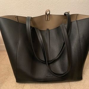 Tommy Bahama Large Tote Bag with Zippered Pouch